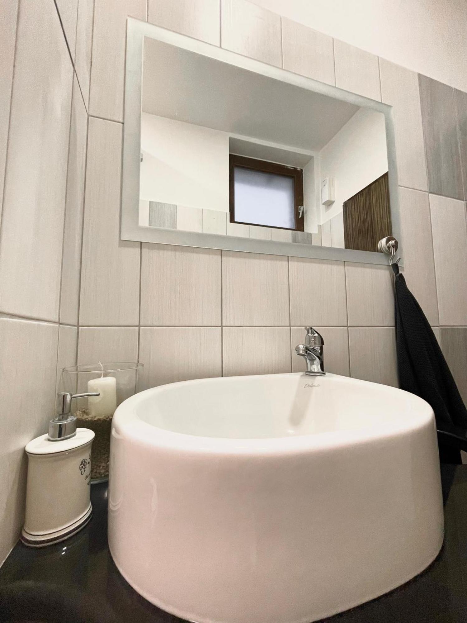 ブルフニカ Pepino, Holiday House With A Gardenヴィラ エクステリア 写真